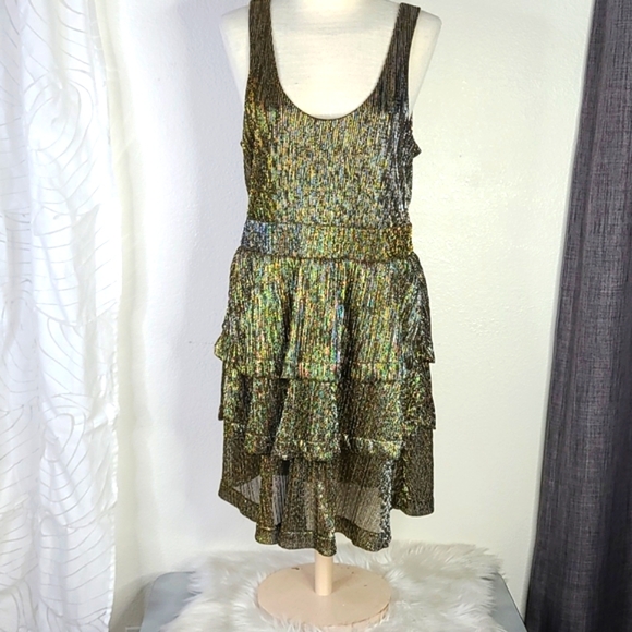 H&M Dresses & Skirts - H&M Dress large metallic lurex gold silver ruffle scoop neck NYE party festive